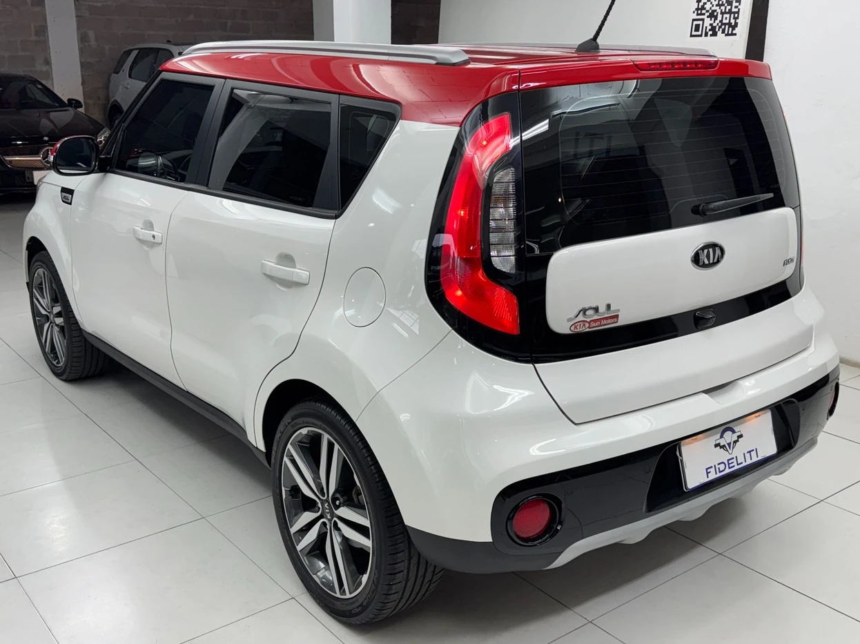 KIA SOUL