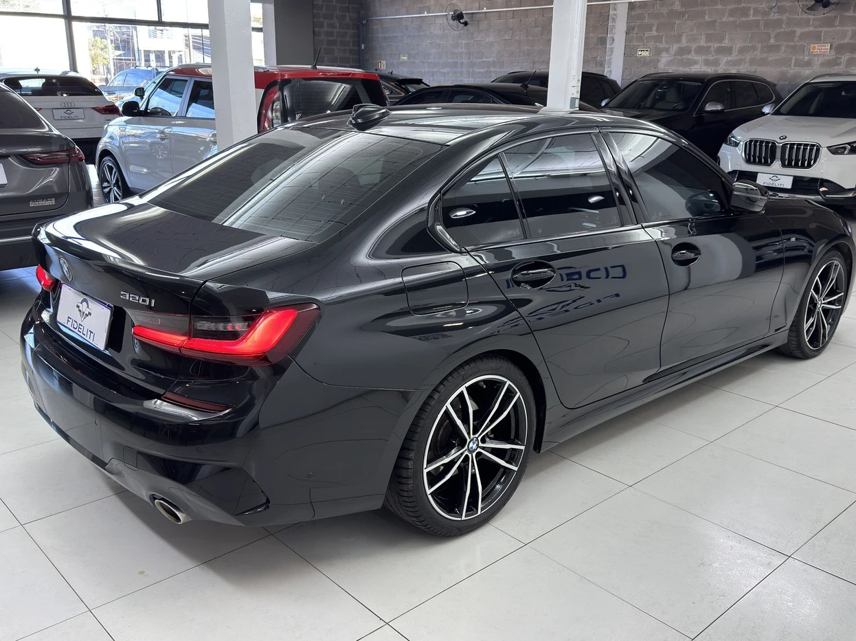 BMW 320I