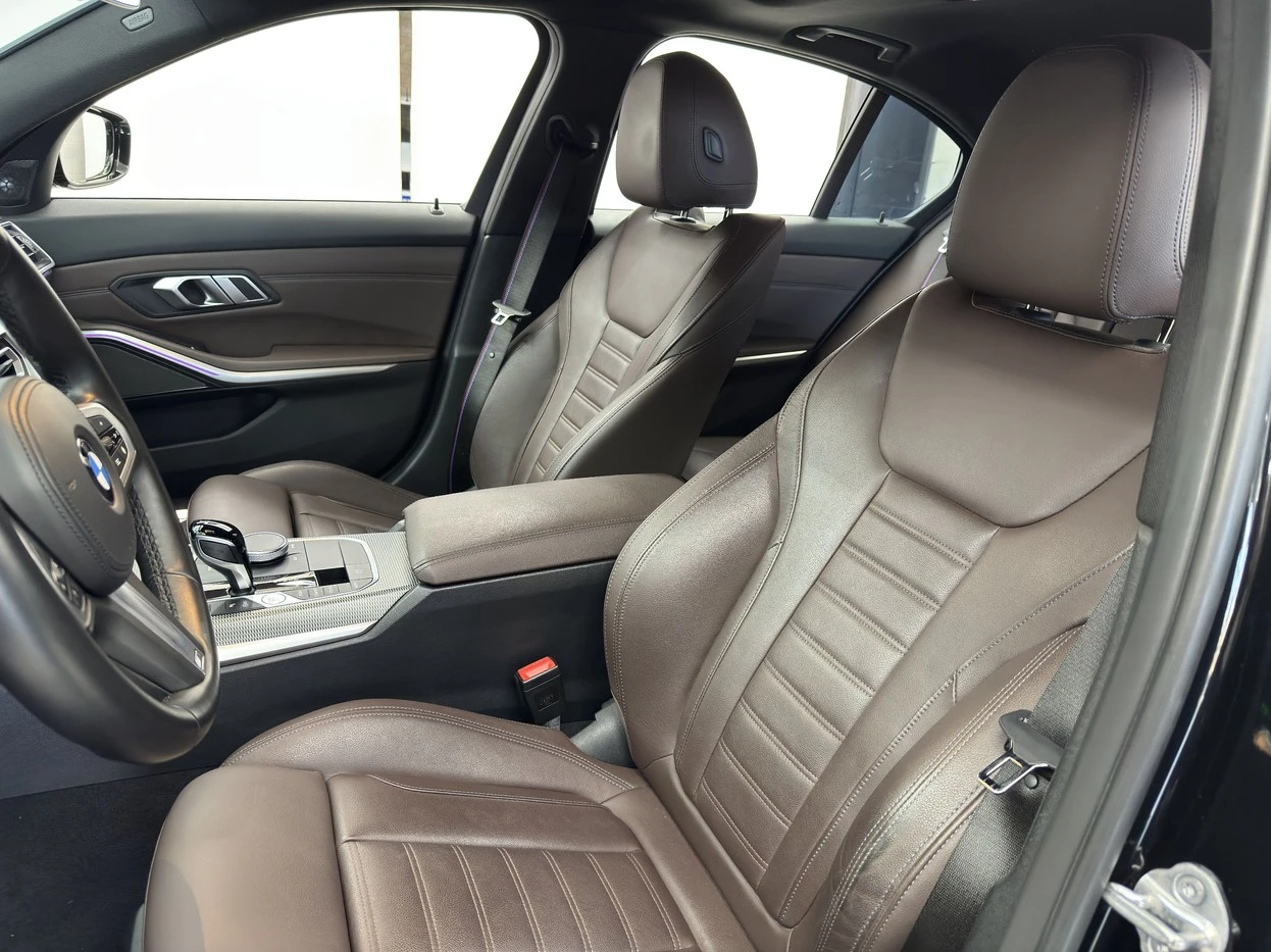 BMW 320I