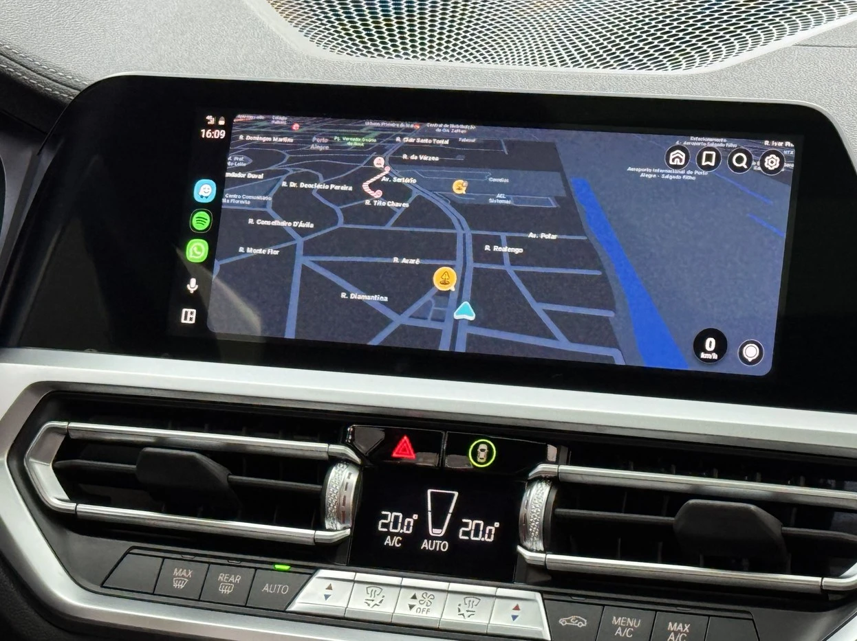 BMW 320I