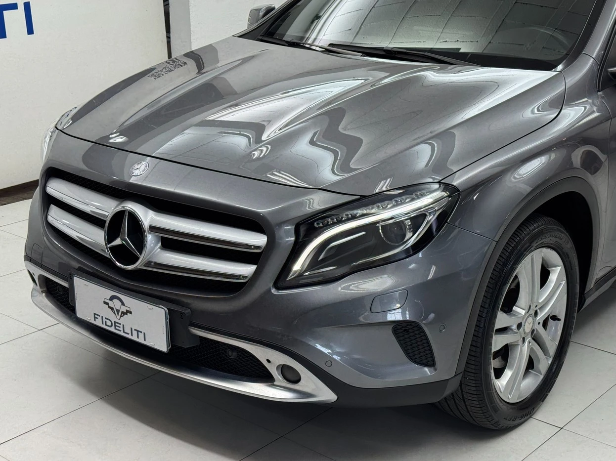 MERCEDES-BENZ GLA 250