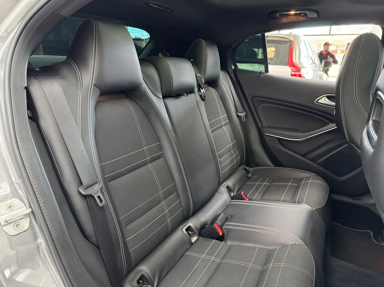 MERCEDES-BENZ GLA 250
