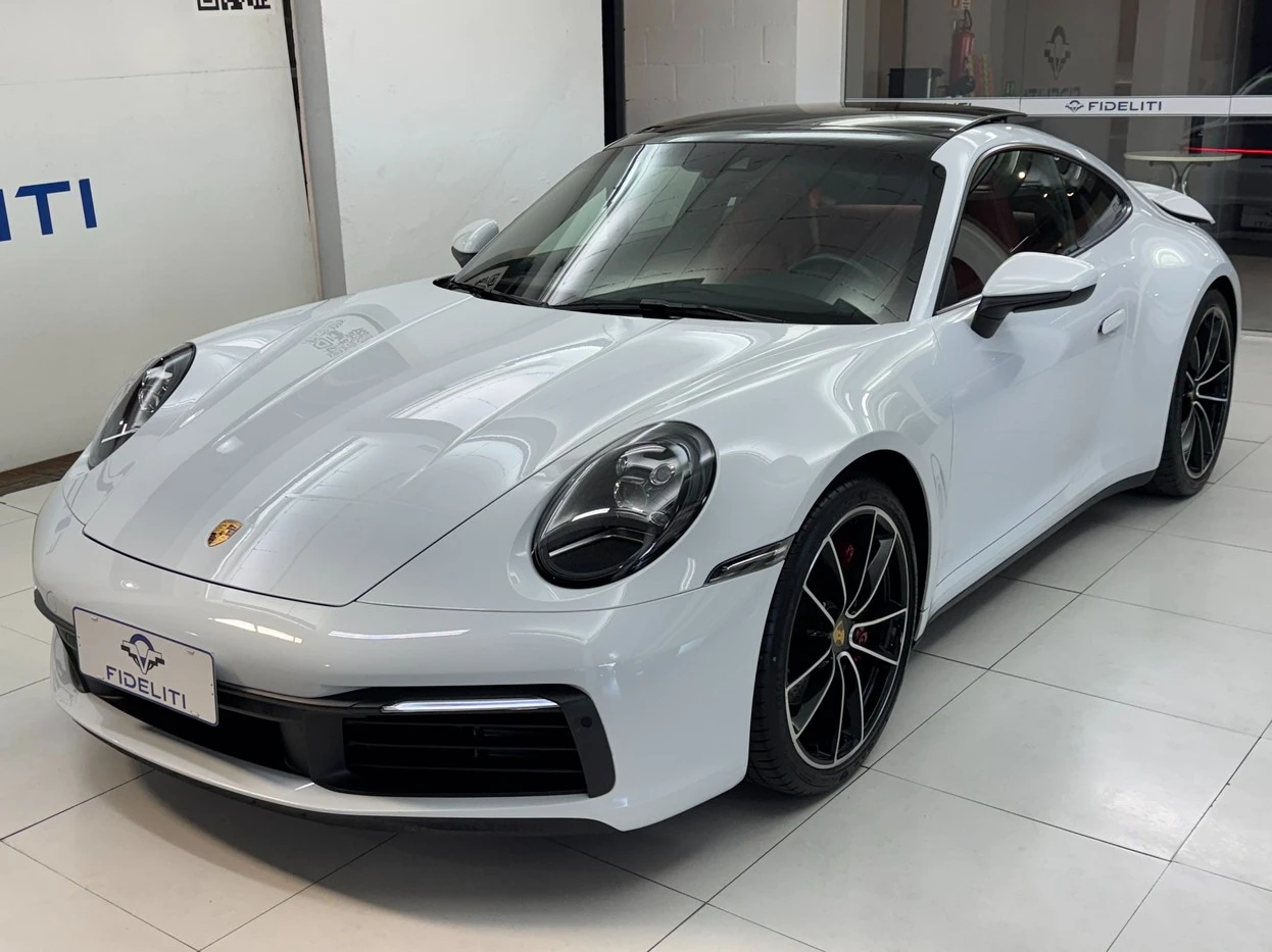 PORSCHE 911