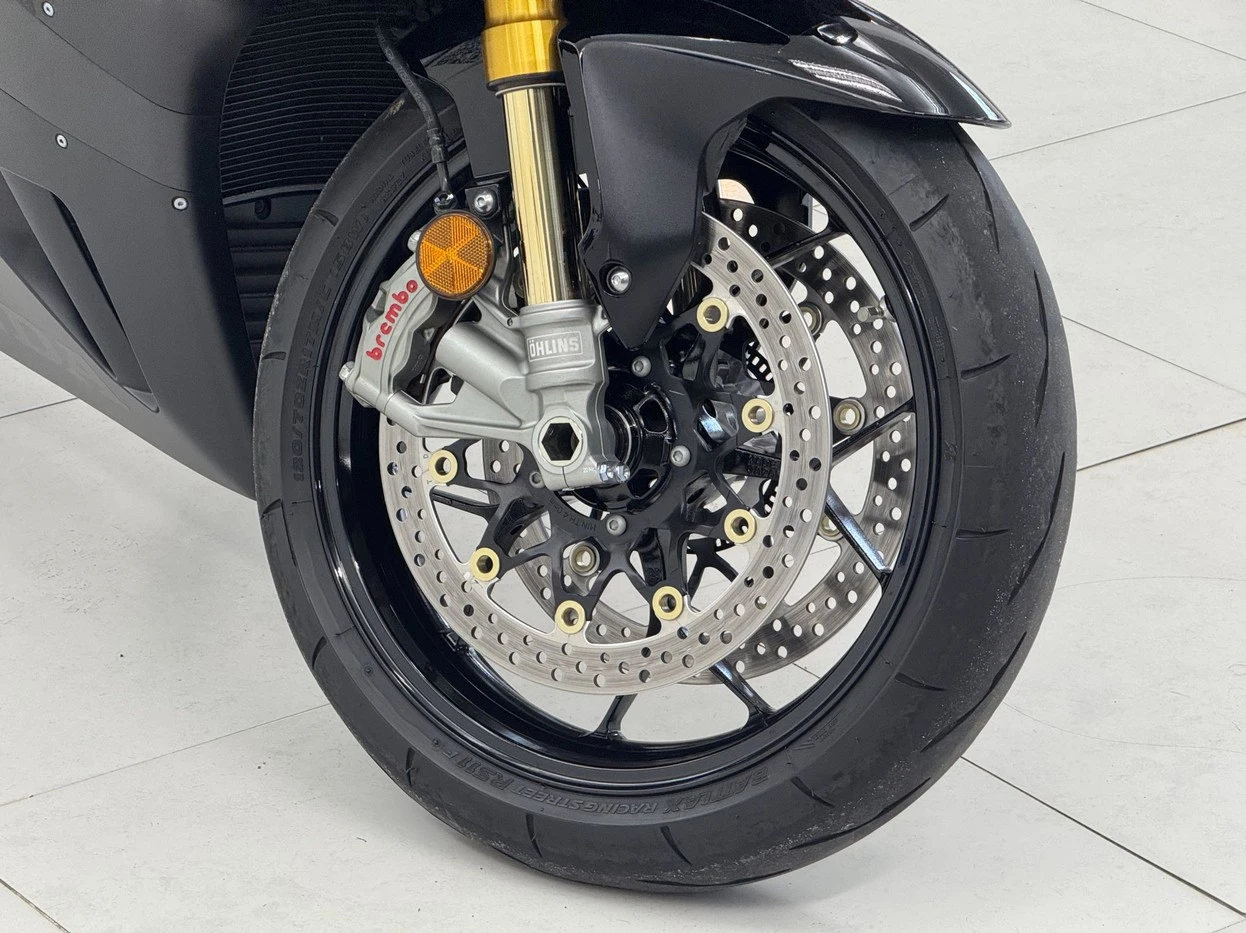 HONDA CBR 1000RR FIREBLADE