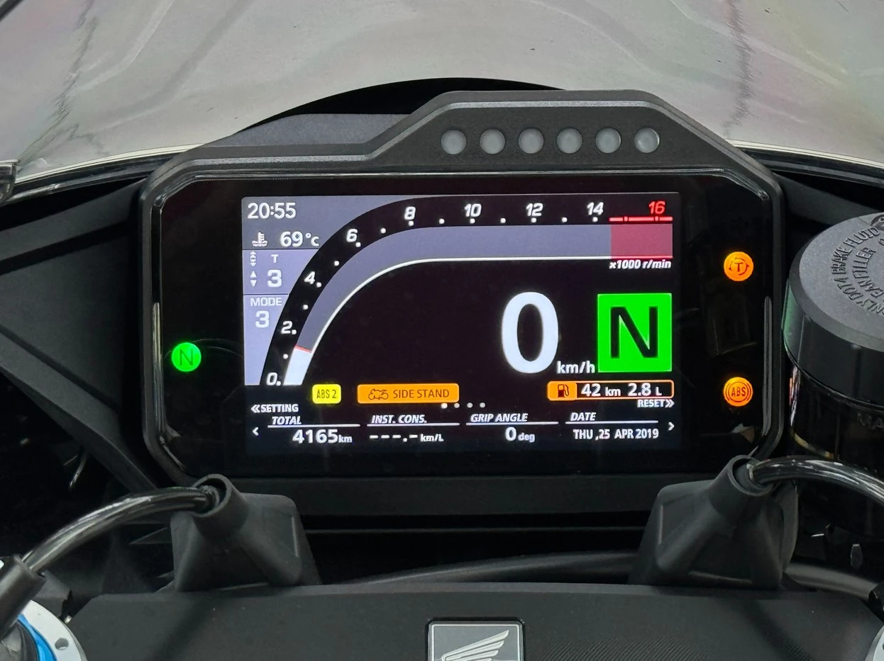 HONDA CBR 1000RR FIREBLADE