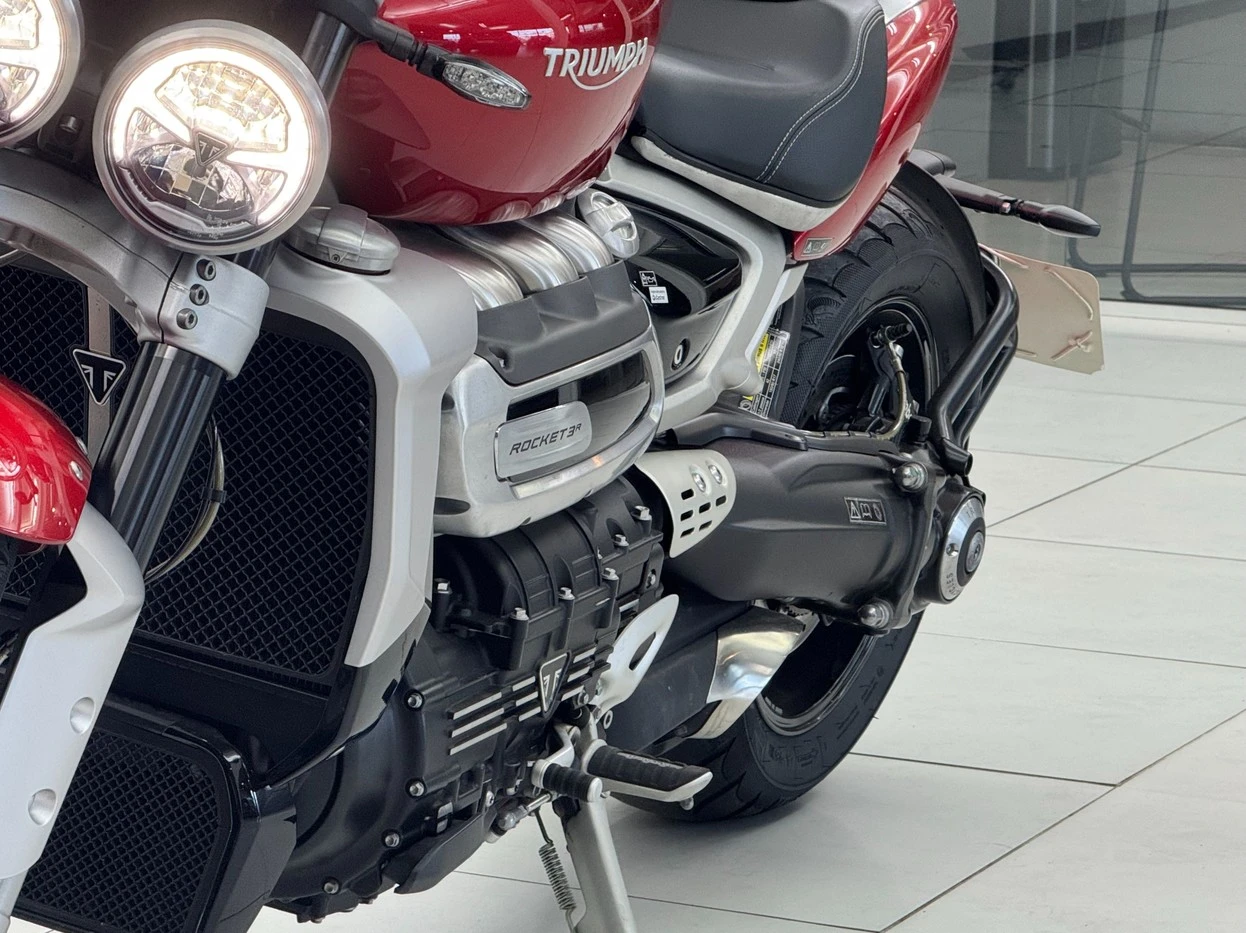 TRIUMPH ROCKET III R