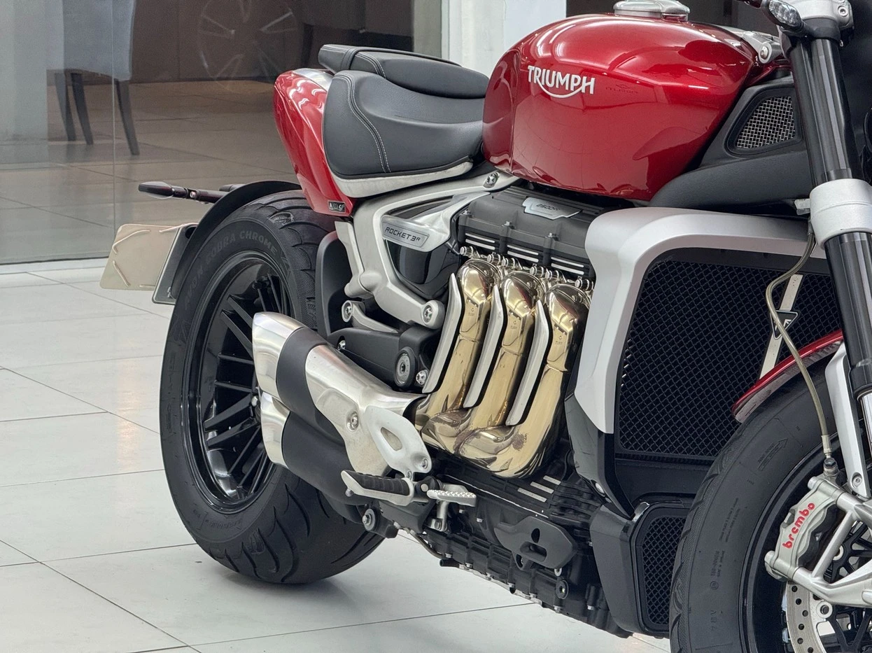 TRIUMPH ROCKET III R
