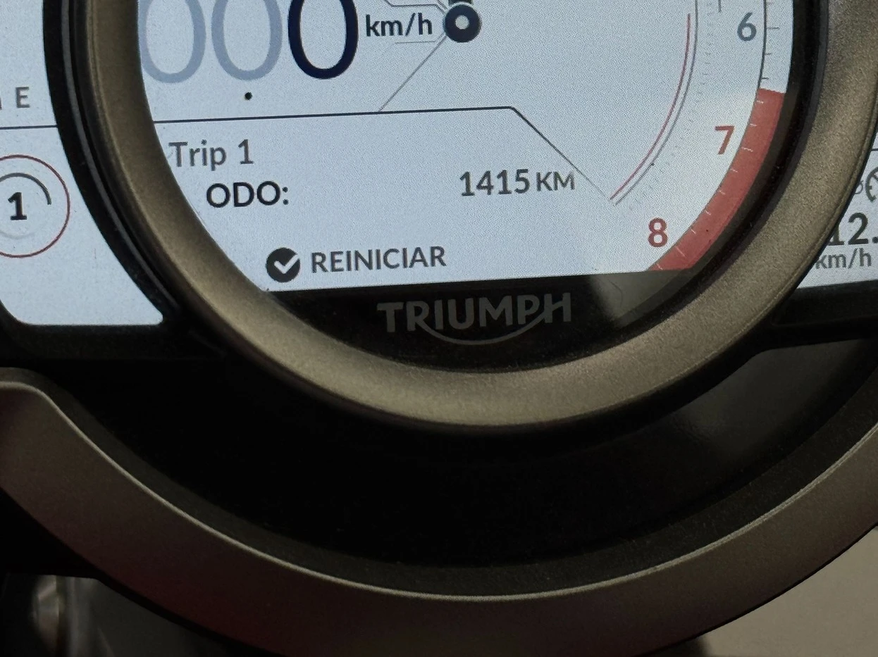 TRIUMPH ROCKET III R