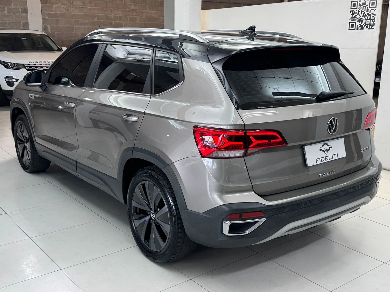VOLKSWAGEN TAOS