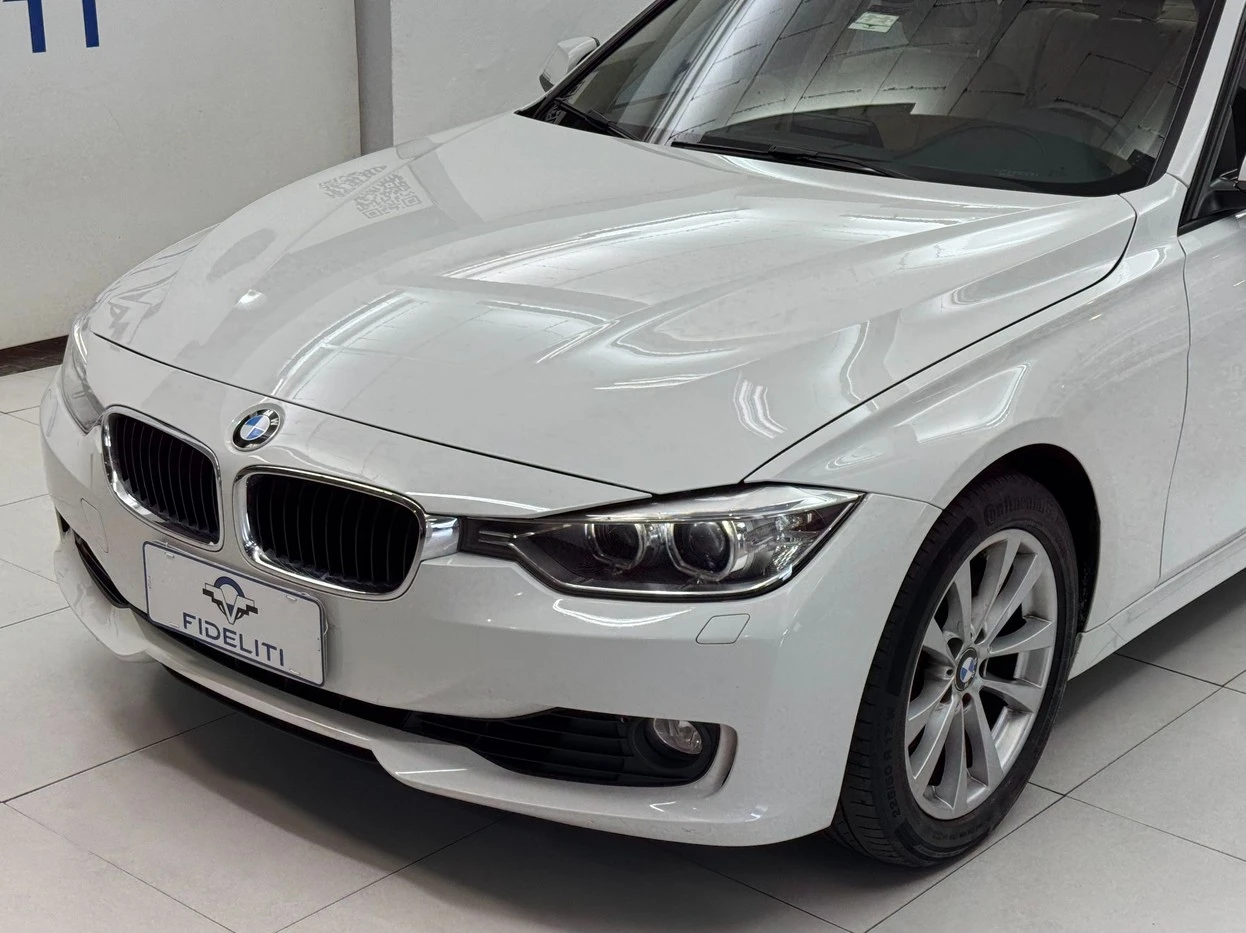 BMW 328i