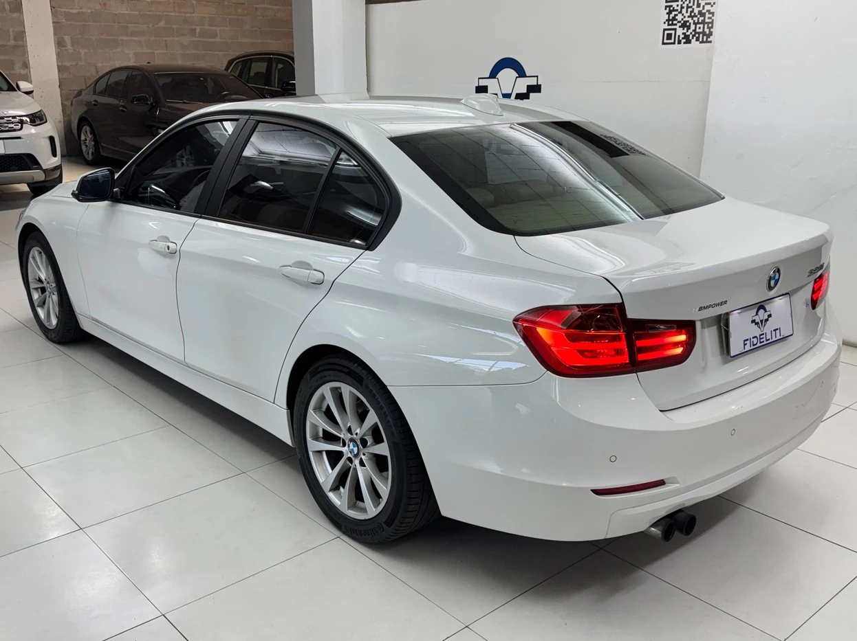BMW 328i