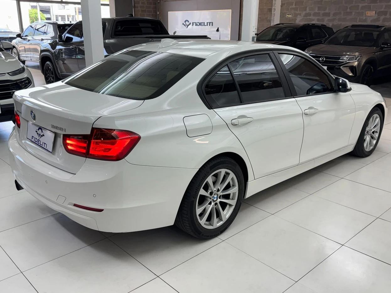 BMW 328i