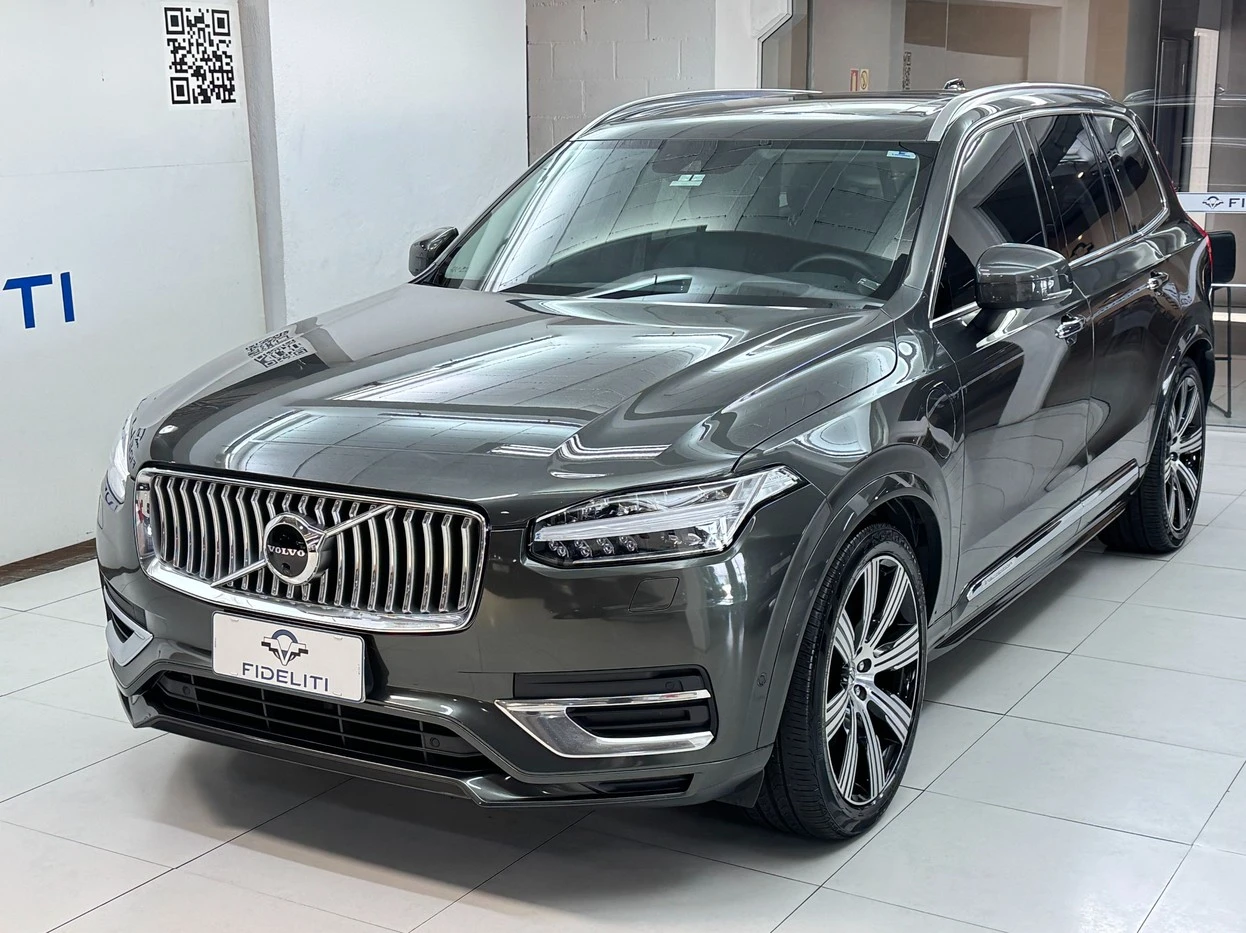 VOLVO XC90