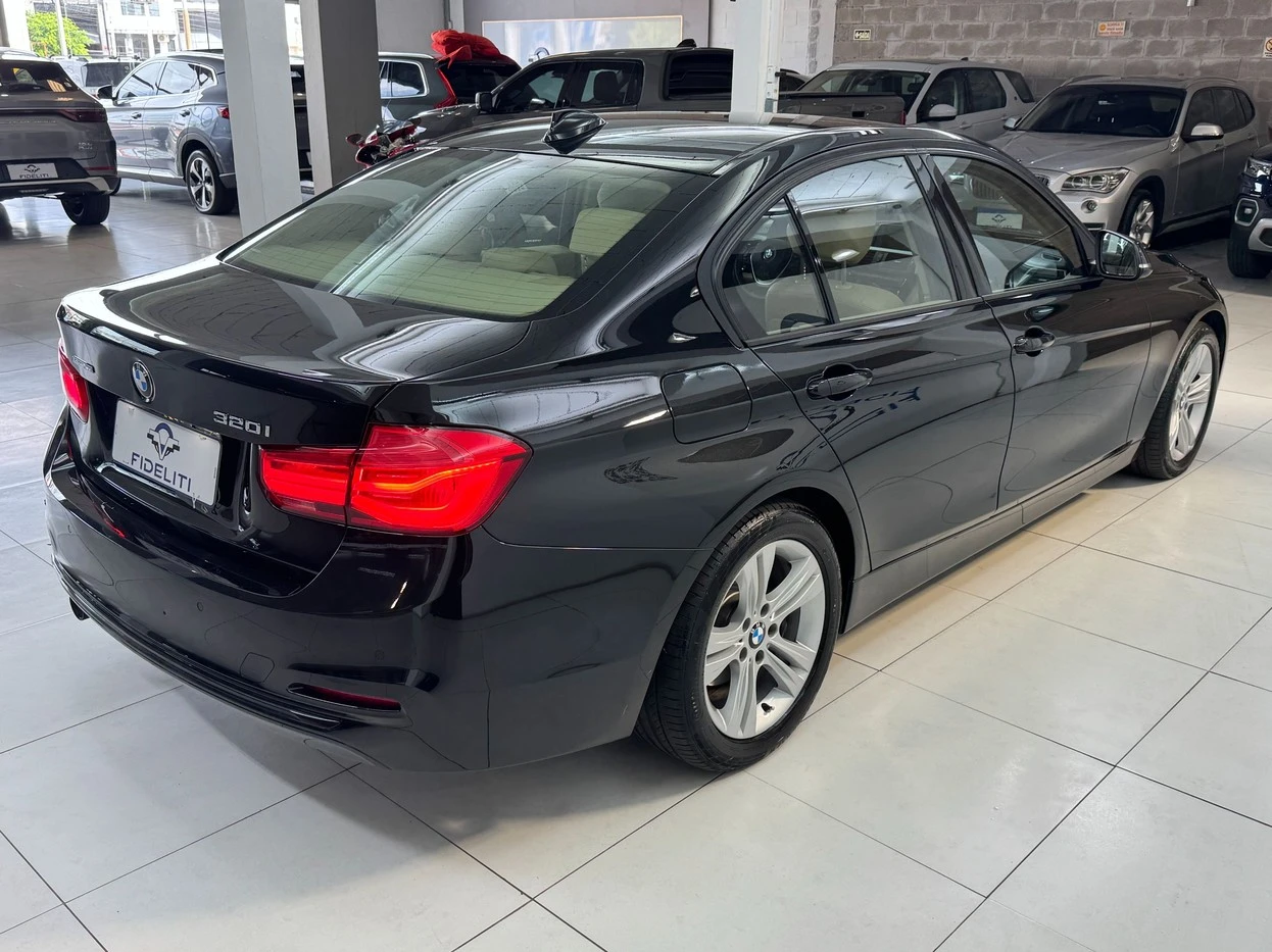 BMW 320i