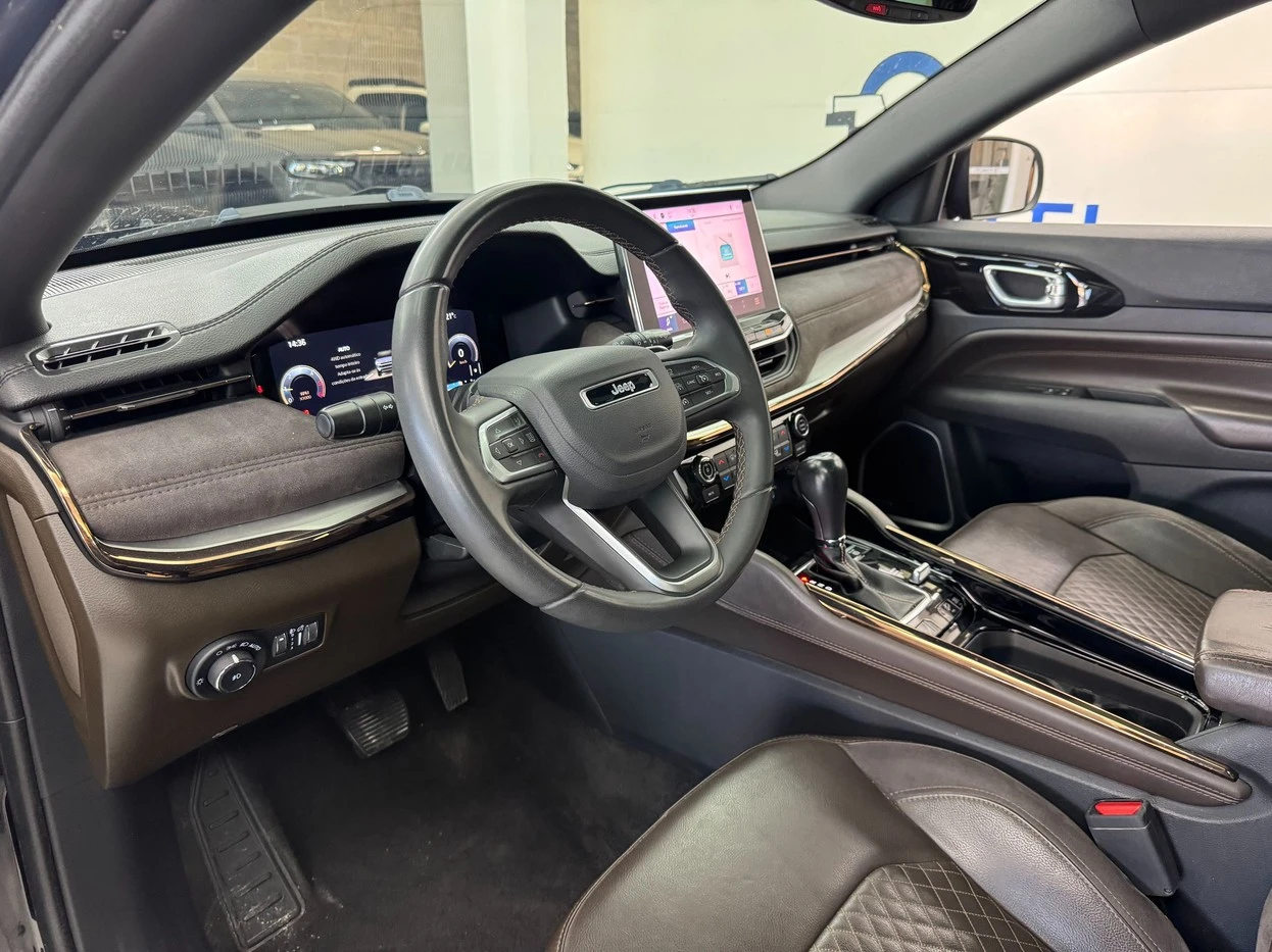 JEEP COMMANDER