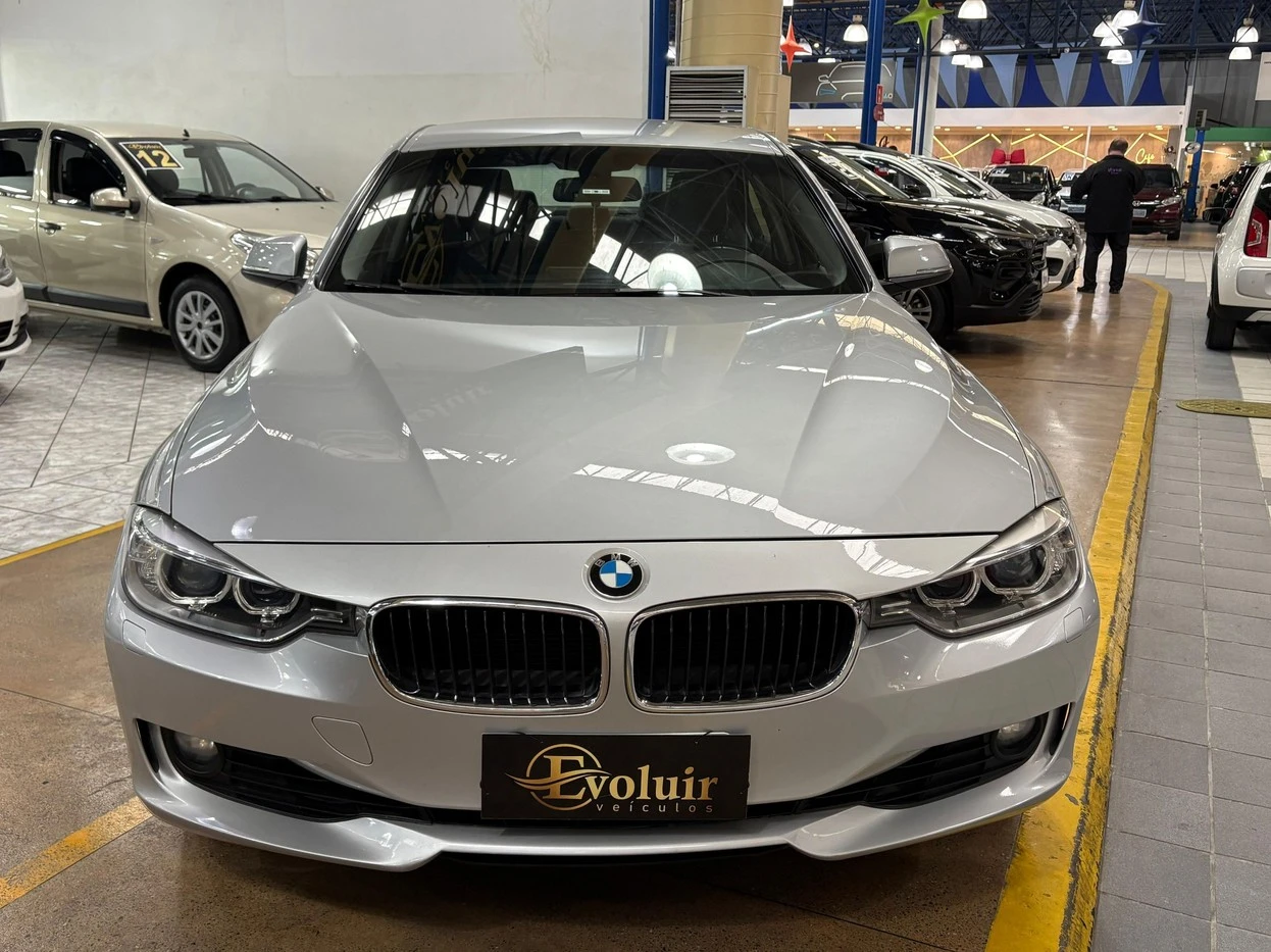 BMW 320I