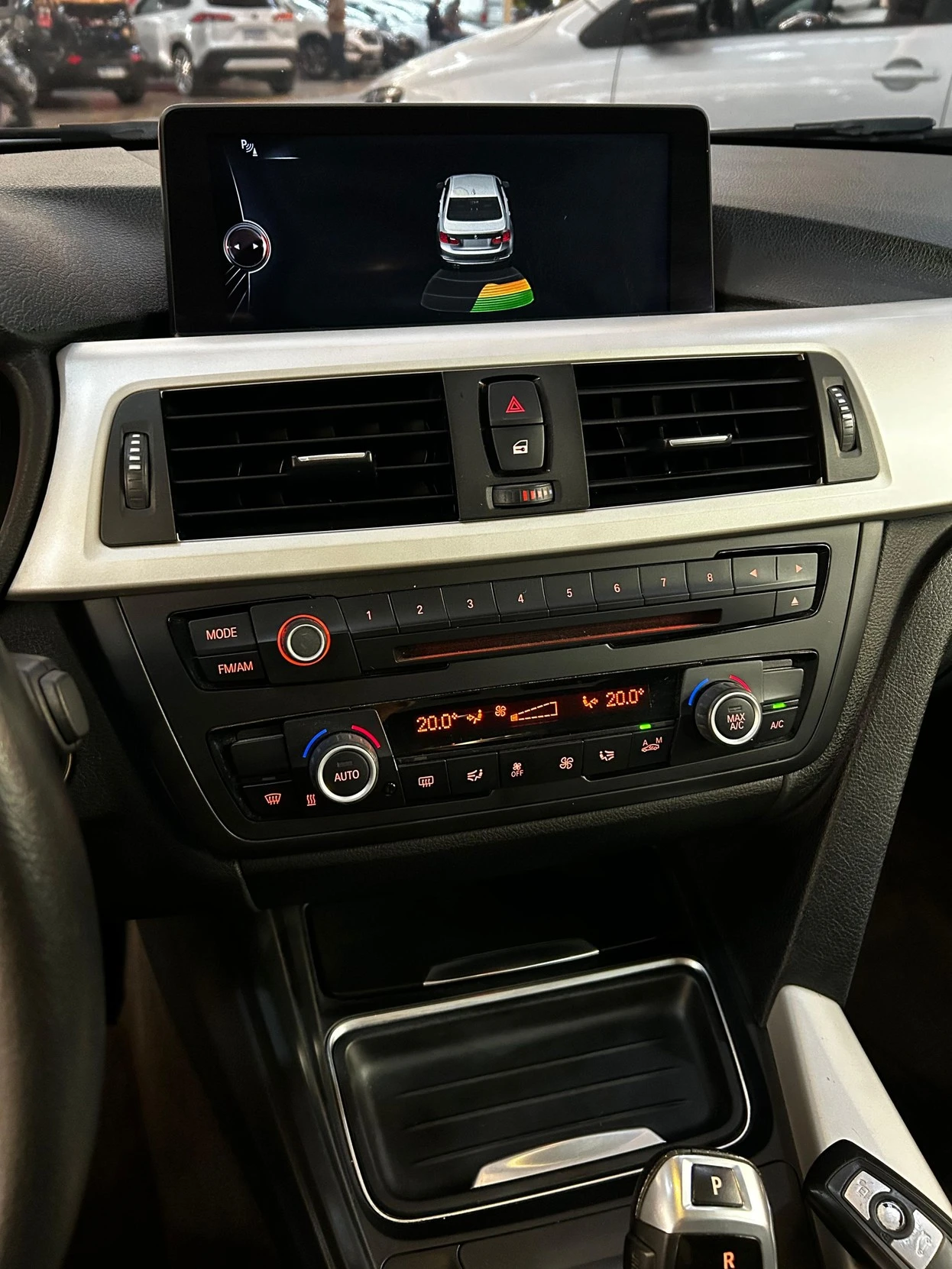 BMW 320I