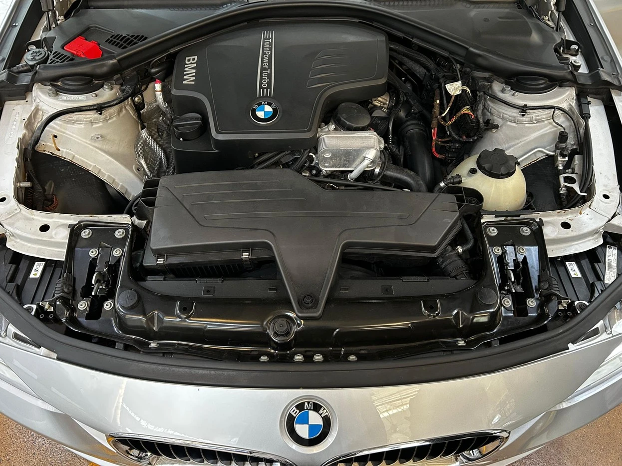 BMW 320I