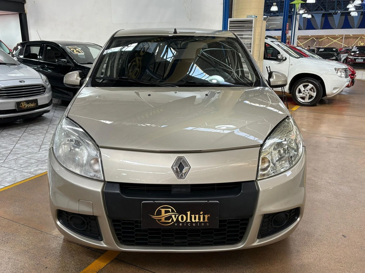 RENAULT SANDERO