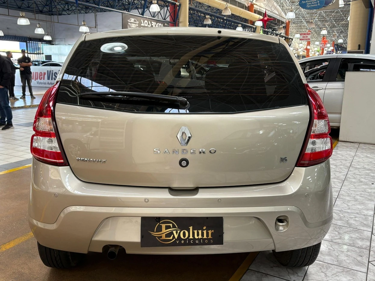 RENAULT SANDERO
