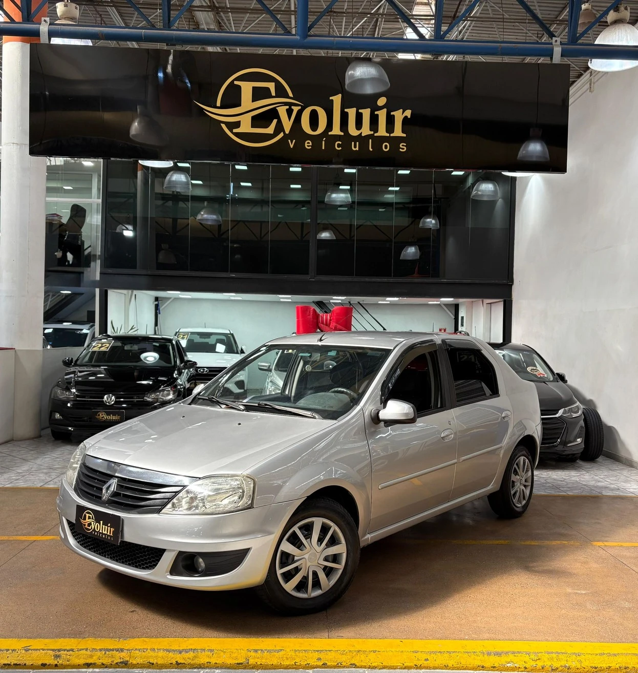 RENAULT LOGAN