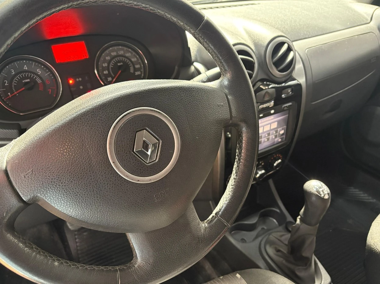 RENAULT LOGAN