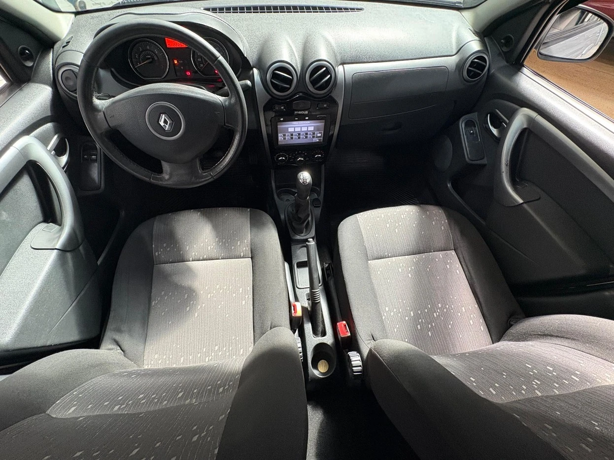RENAULT LOGAN