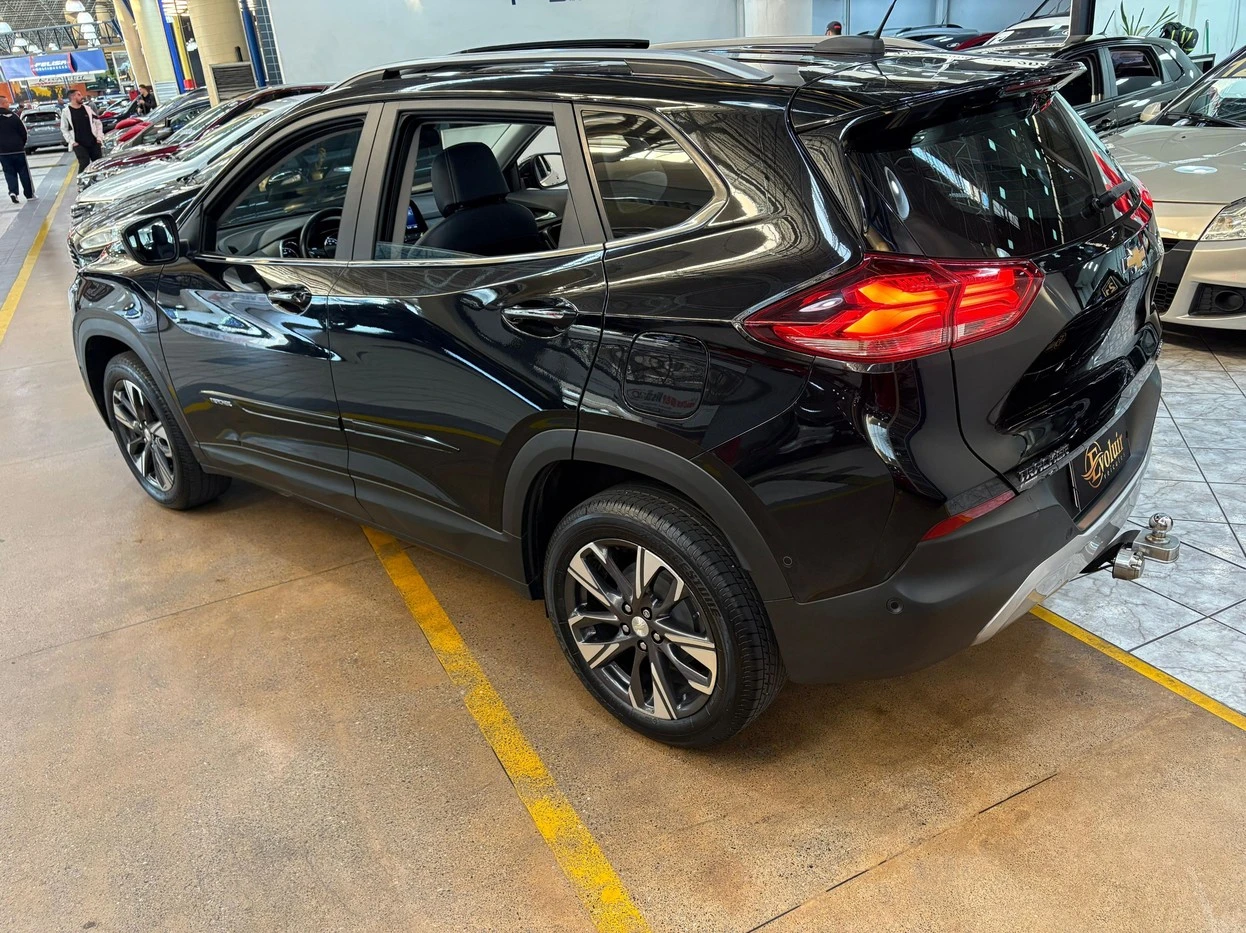 CHEVROLET TRACKER