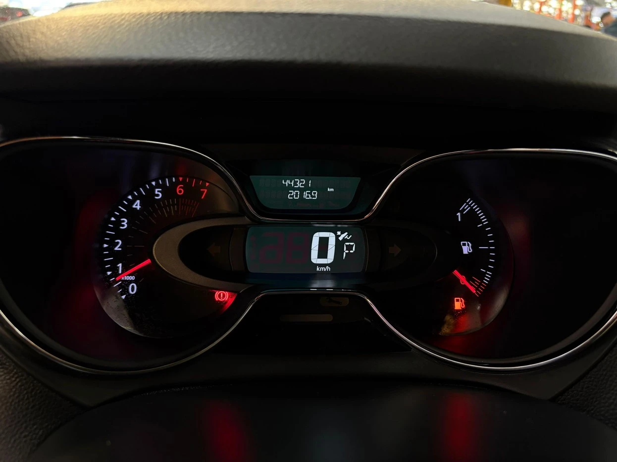 RENAULT CAPTUR