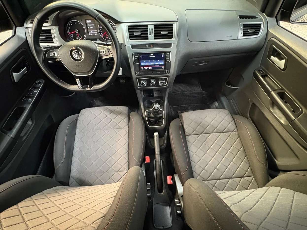 VOLKSWAGEN FOX