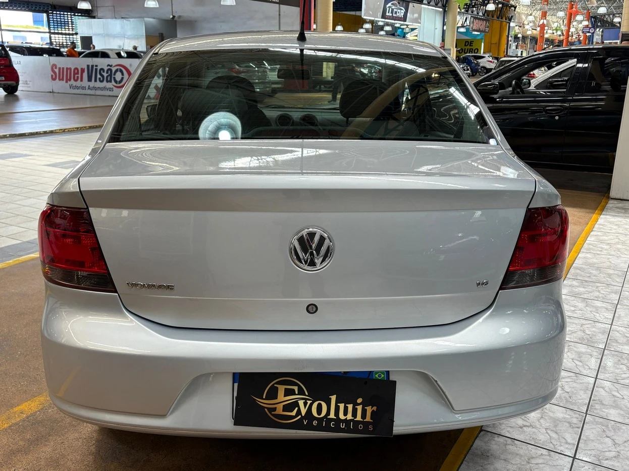 VOLKSWAGEN VOYAGE