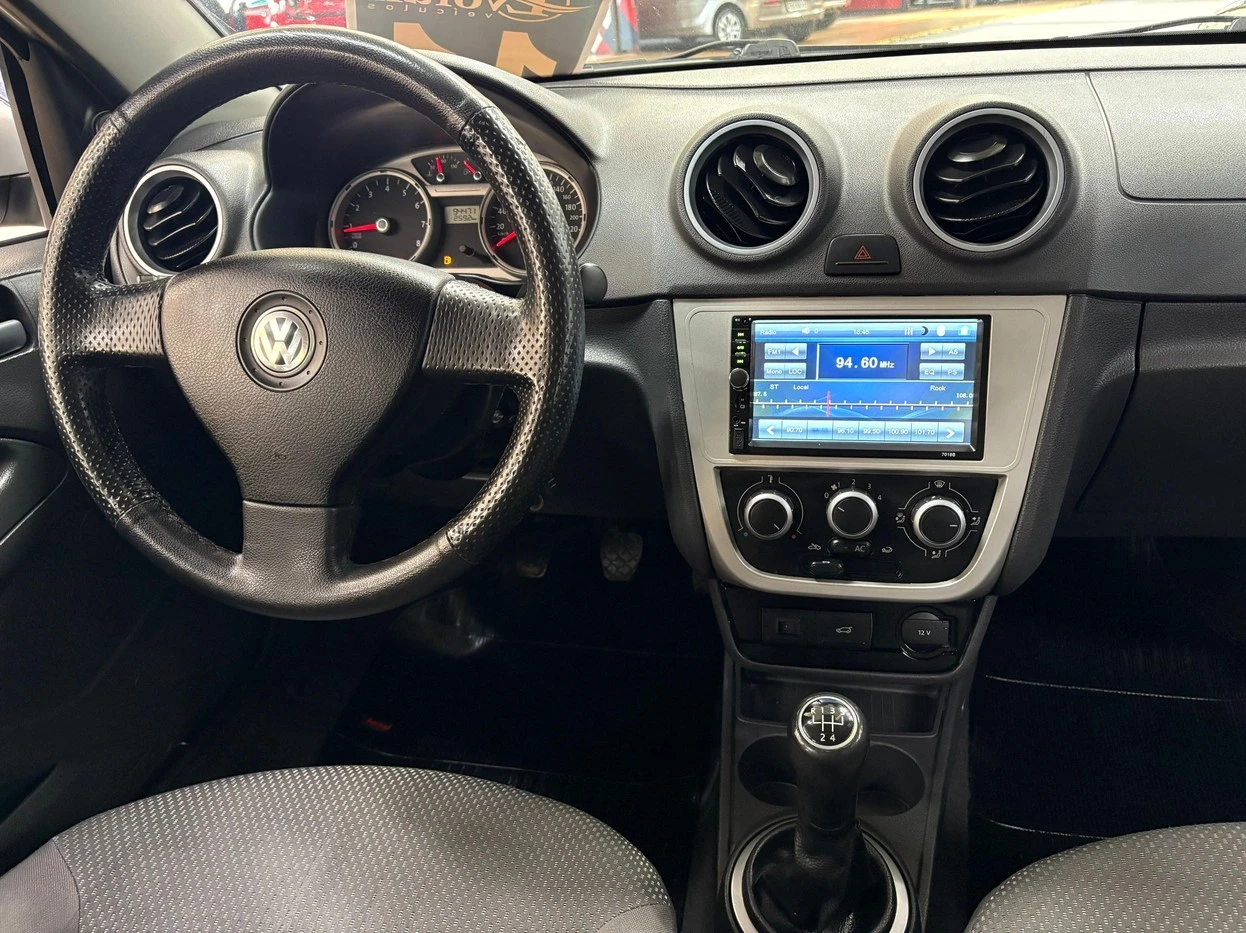 VOLKSWAGEN VOYAGE