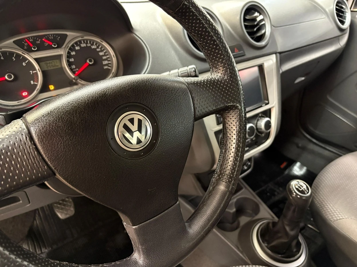 VOLKSWAGEN VOYAGE