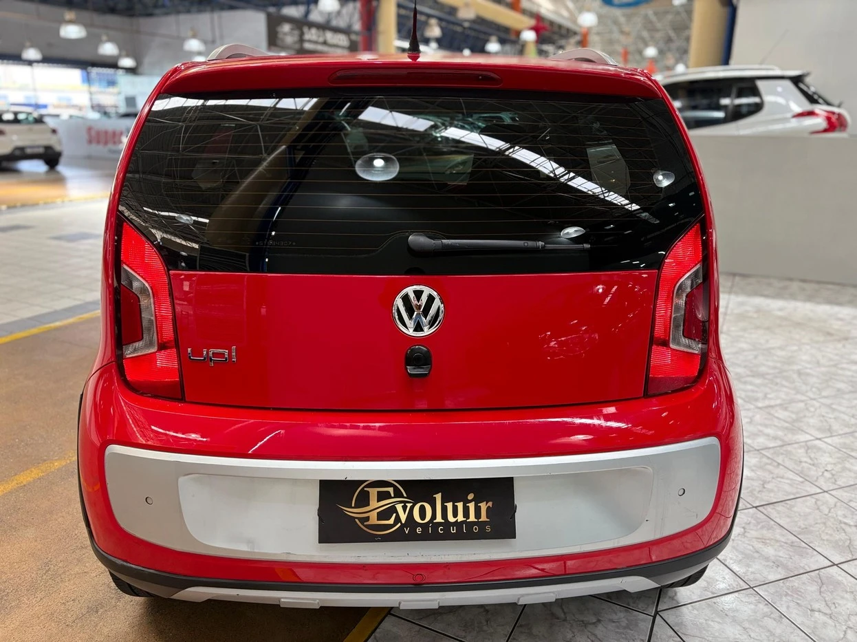 VOLKSWAGEN CROSS UP