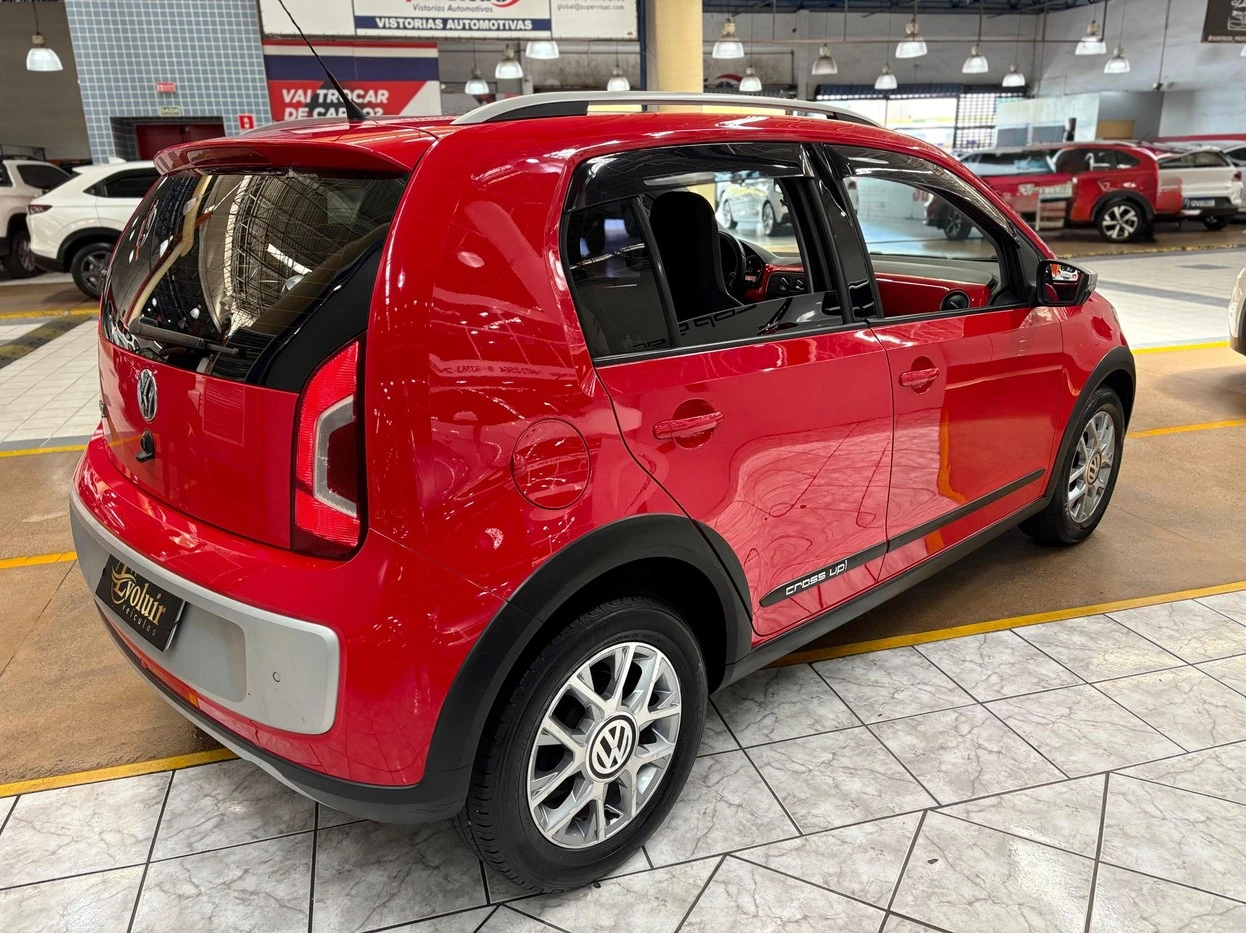 VOLKSWAGEN CROSS UP