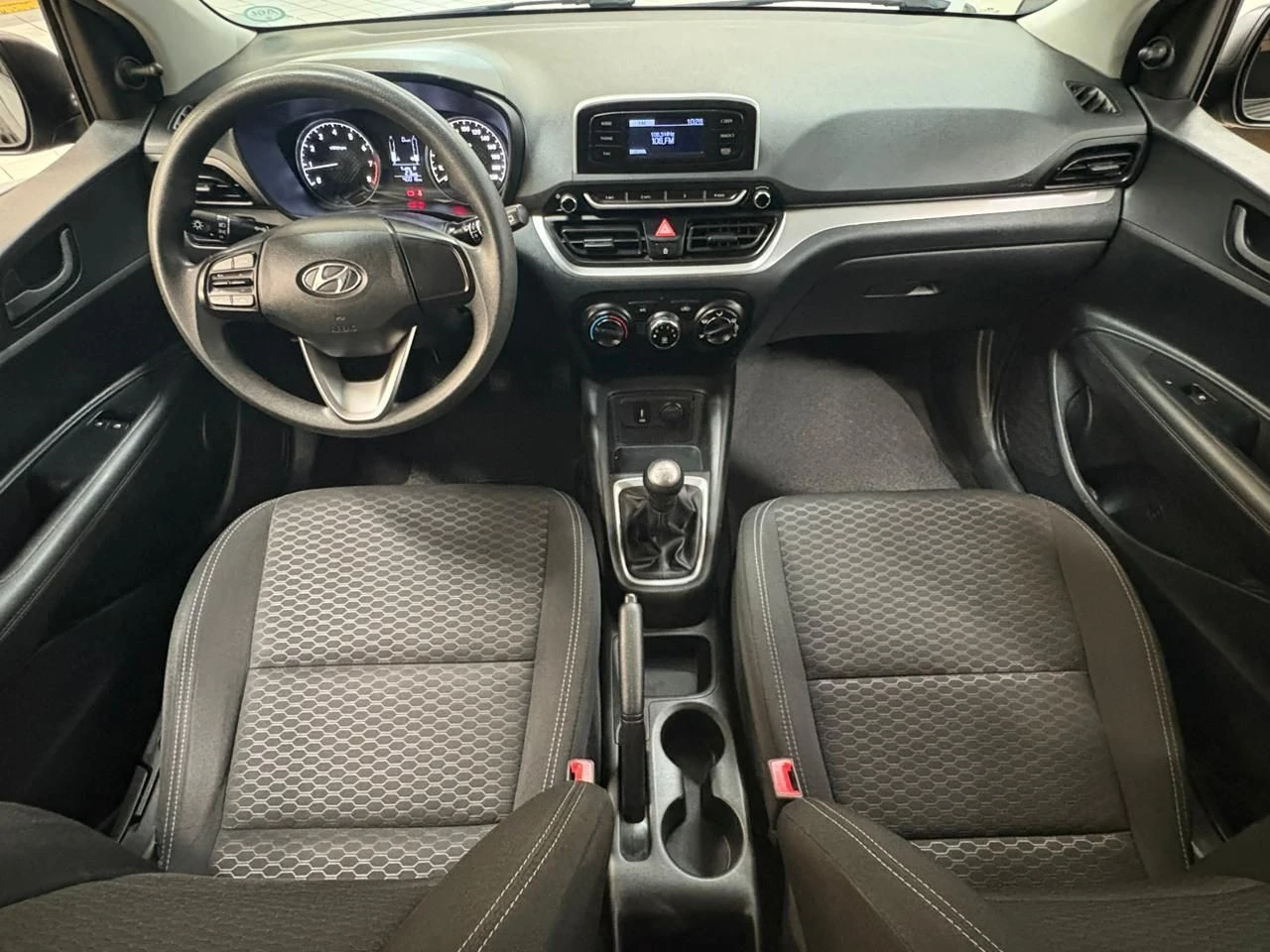 HYUNDAI HB20