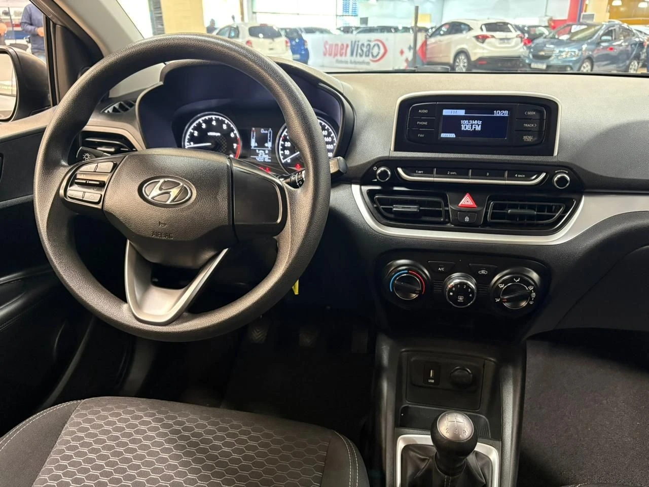 HYUNDAI HB20
