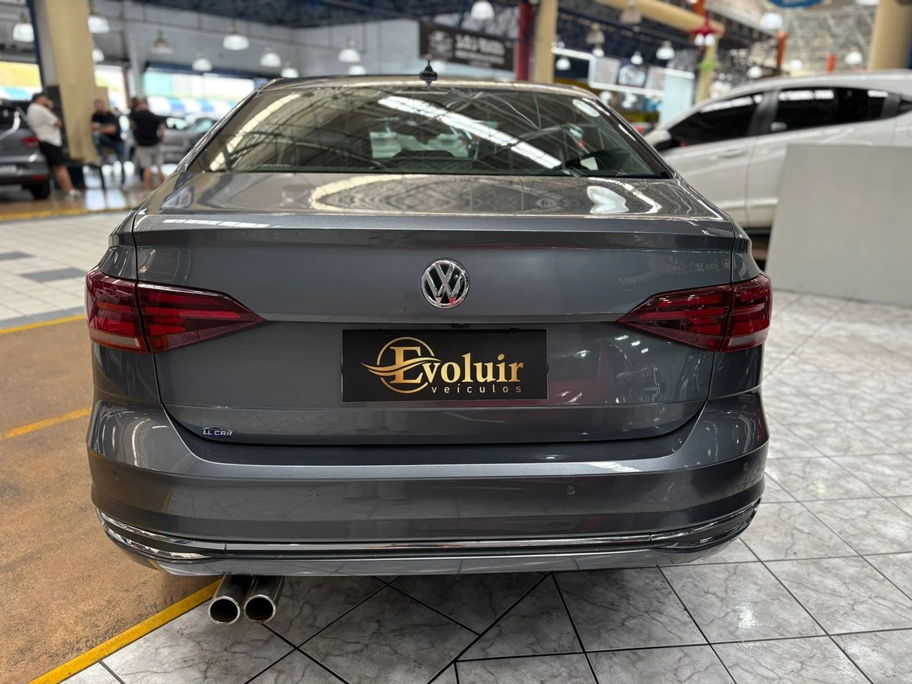 VOLKSWAGEN VIRTUS