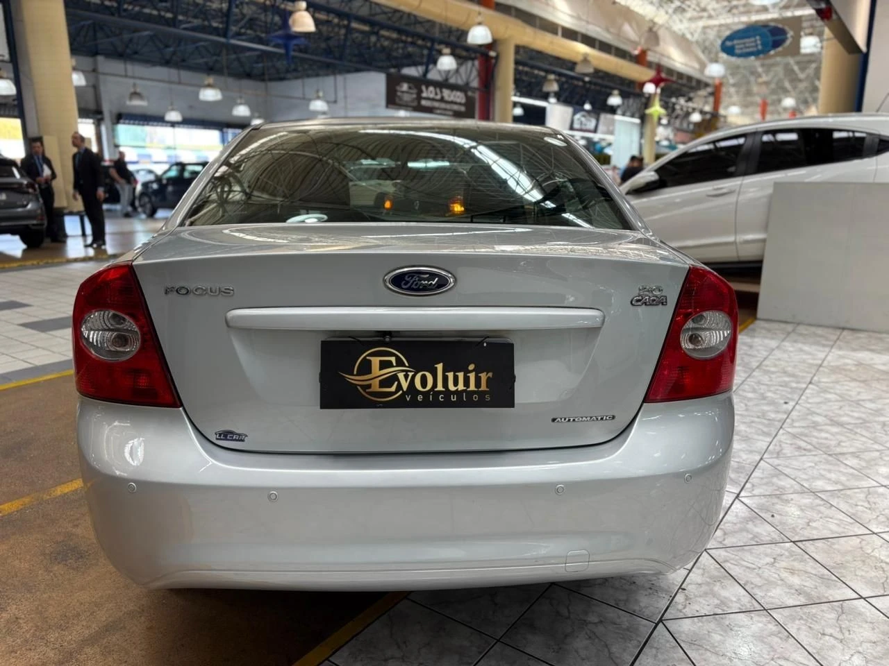 FORD FOCUS
