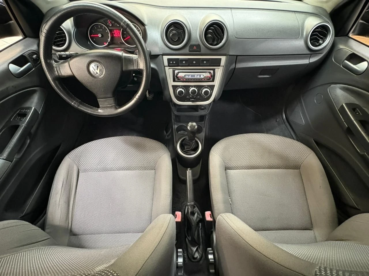 VOLKSWAGEN VOYAGE