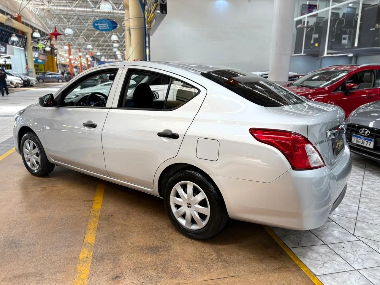 NISSAN VERSA