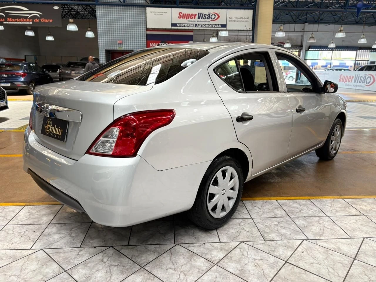 NISSAN VERSA