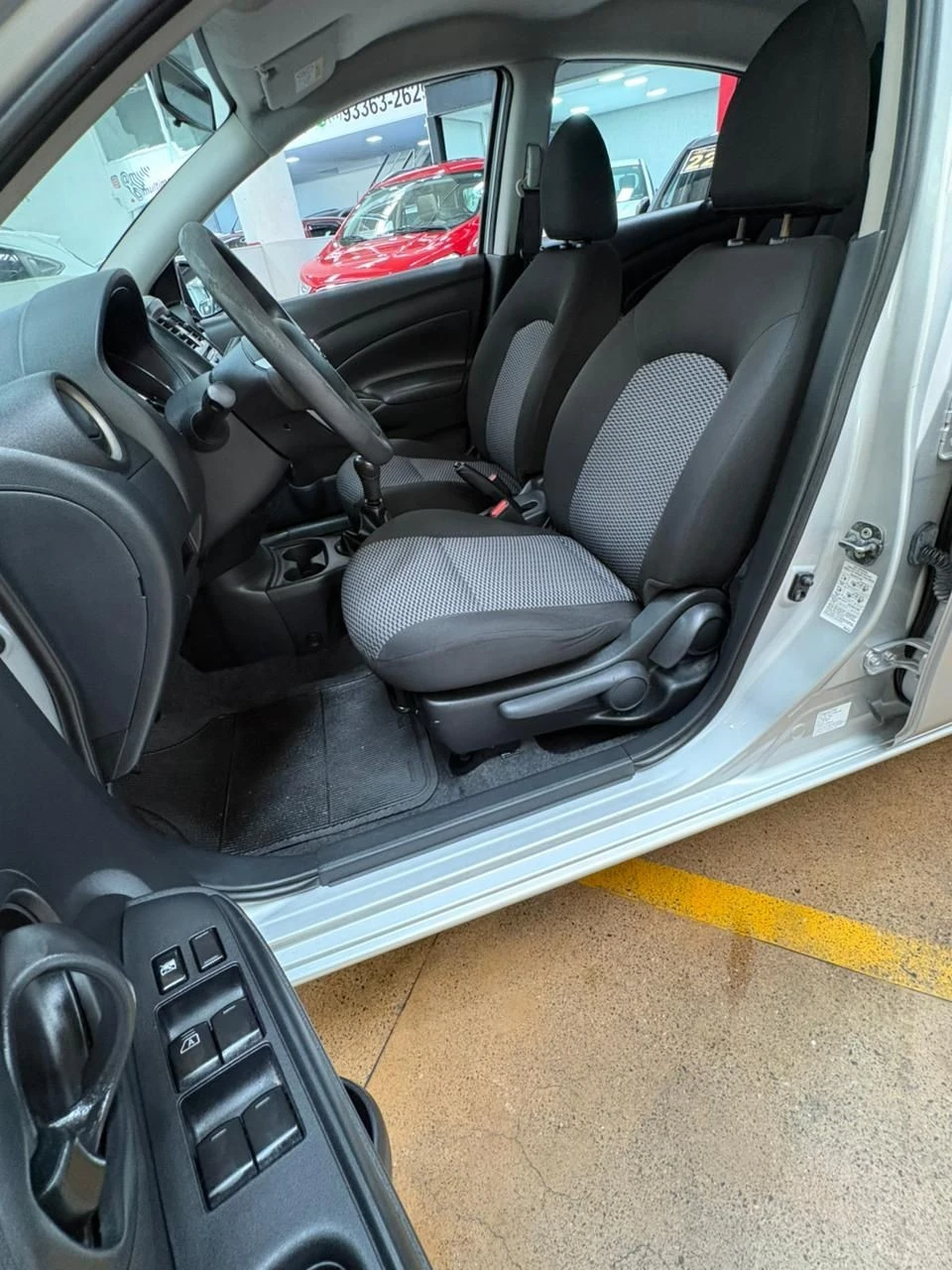 NISSAN VERSA
