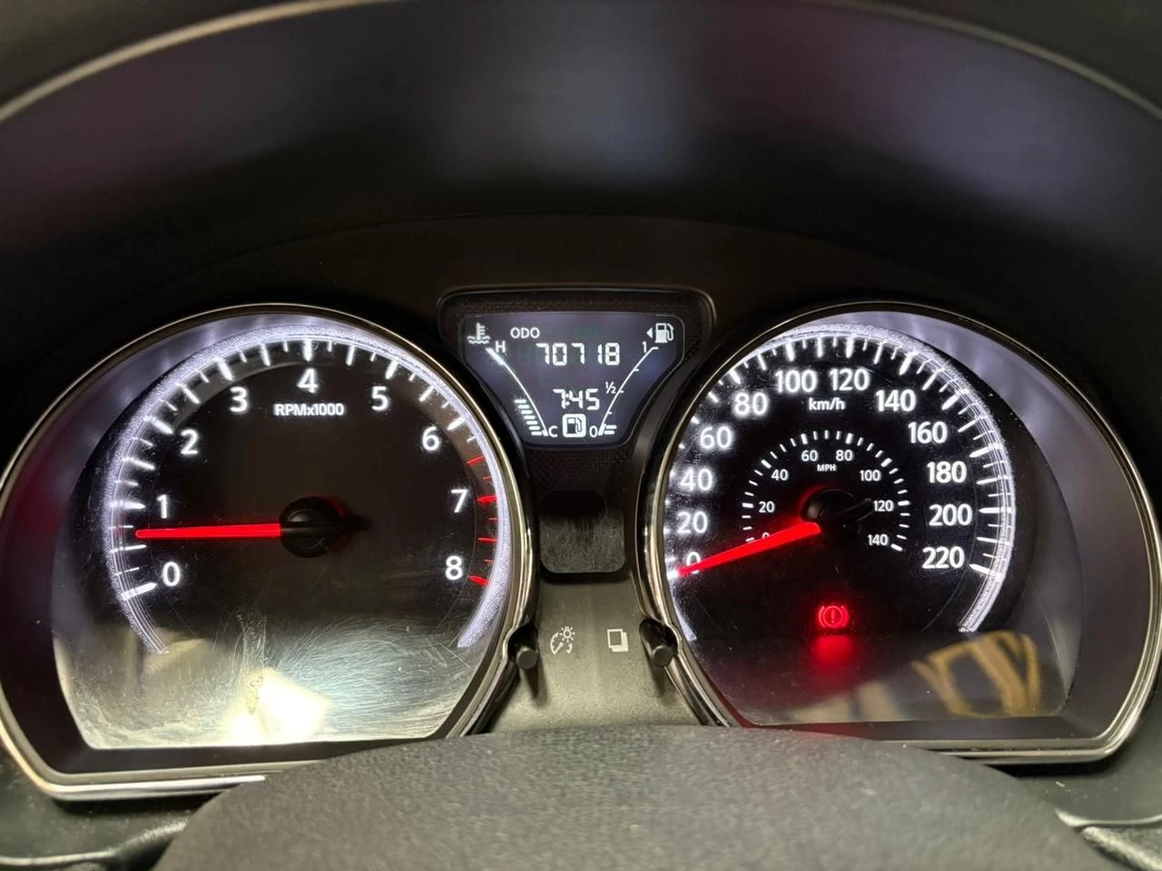NISSAN VERSA