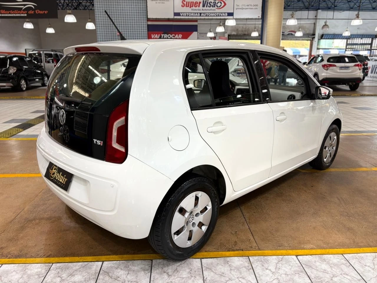 VOLKSWAGEN UP