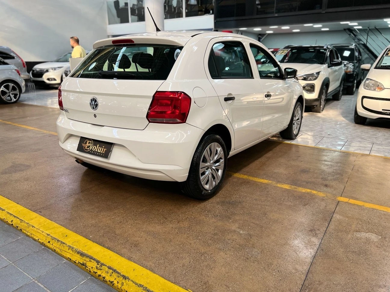 VOLKSWAGEN GOL