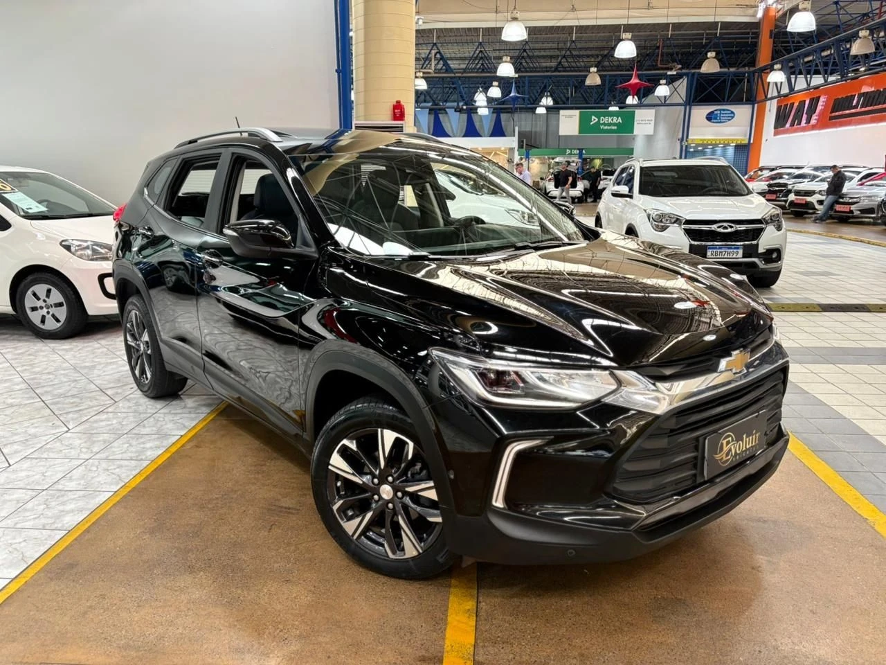 CHEVROLET TRACKER
