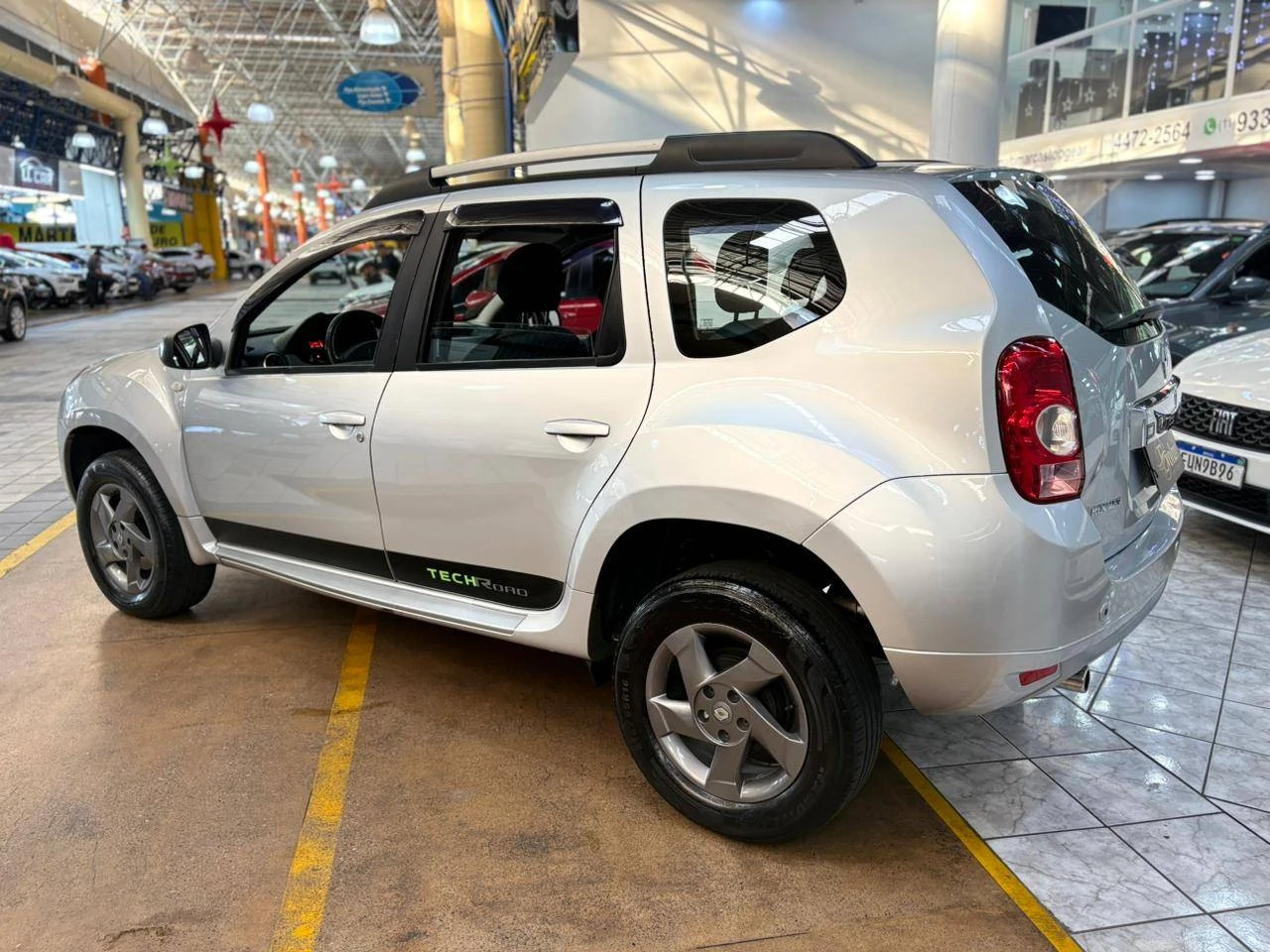 RENAULT DUSTER