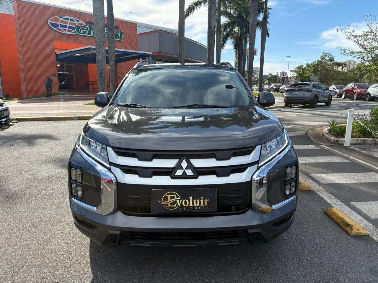 MITSUBISHI OUTLANDER SPORT