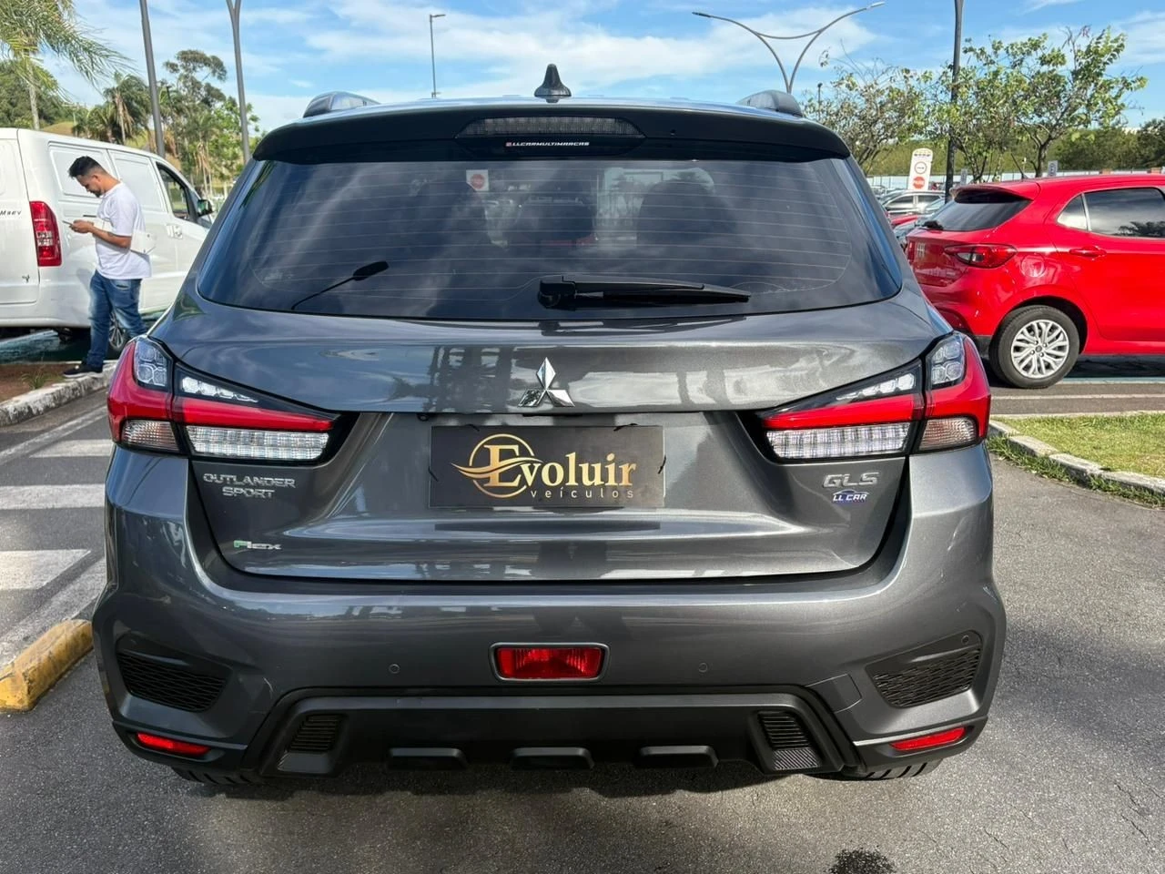 MITSUBISHI OUTLANDER SPORT